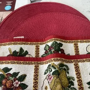 Place mats, oven mitt, bird decor pieces