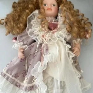 Vintage Cathy collection doll