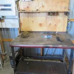 Metal Shop Stand