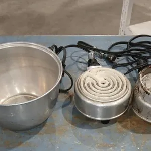 Vintage Aluminum electric Popcorn popper & extra