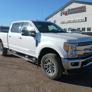 2017 Ford F250 Lariat Truck