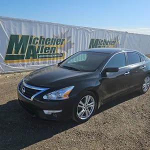 2015  Nissan  Altima  SV