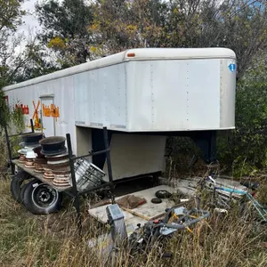 Old Dutch 5th Wheel Trailer
 UNRESERVED