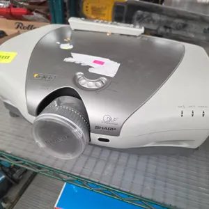 Sharp XV-Z9000U DLP Projector
