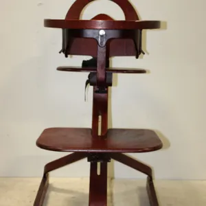 Svan of Sweden High Chair