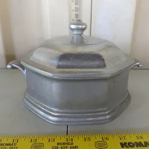 Vintage Cast Aluminum Wilton Armetale Octagonal Covered Casserole Dish 8.5"X11"X6"