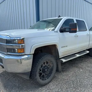 2016 Chevrolet Silverado 2500 HD LT 4X4 Pickup Truck, Duramax Diesel, 306,274km Showing, VIN: 1GC1KVE82GF278576