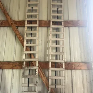 Pair of Heavy Duty Aluminum Loading Ramps with Straps