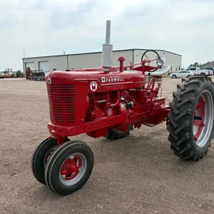 1952 Farmall Super M Tractor