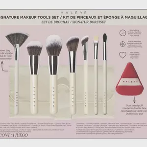 Haleys Signature Makeup Tools Set