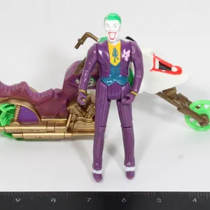 1990 KENNER THE JOKER CYCLE W/ TOYBIZ JOKER