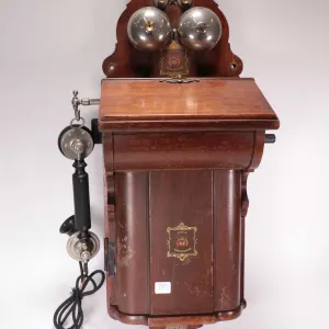 Antique Danish wall phone by JYDSK Telefon Aktieselskab with wooden cabinet, all original parts