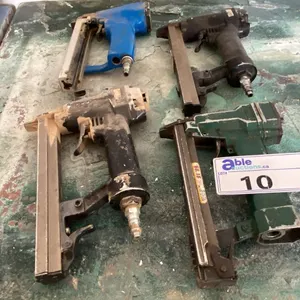 GROUP OF 4 ASSORTED STAPLE GUNS