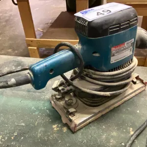 MAKITA 9046 ELECTRIC ORBITAL SANDER