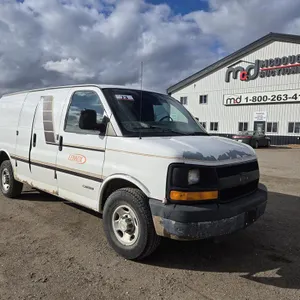 2004 Chevrolet Express 2500 Cargo Van
 UNRESERVED