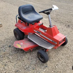 1974 Massey Ferguson 832 Lawn Tractor
 UNRESERVED