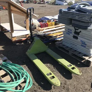 Clark Pallet Jack
 UNRESERVED
