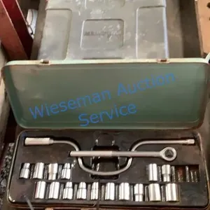 SOCKET SET AND WAGNER PAINT SPRAYER