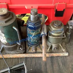 HYD BOTTLE JACKS (3)
