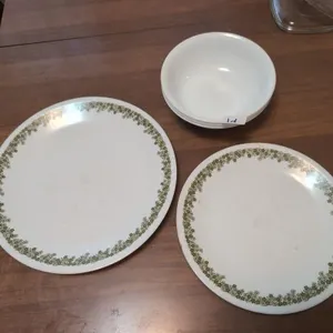 5 Corelle green spring blossom dishes
