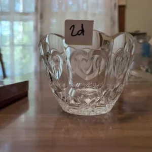 Small crystal heart bowl