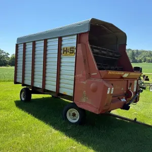 H&S 7+4 Twin Auger 16' Forage Wagon