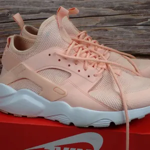 Nike Air Huarache Run Ultra BR Arctic Orange Peach Sneakers Boxed Men's Size 9