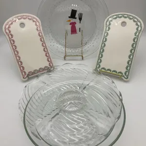 Glad Serving Plates, 2 Royal Boch Individual Cheese and Cracker Plates