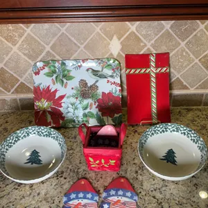 Holiday Serveware, Includes Large Plastic Tray, Ceramic Plate, 2 Bowls and Coasters