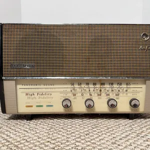 Vintage Columbia C-625 Panoramic Sound Tube Radio