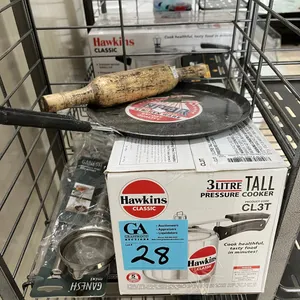 Hawkins 3 Litre tall pressure cooker CL3T new in box, roti pan and rolling pin, strainer, mixer