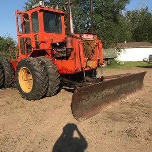 Versatile 118 4wd Field Tractor, 12,000 hrs, 18.4 x 30 Duals