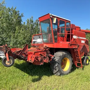 Massey Ferguson 760 Combine with P/UP Header Straw Chopper, S/N36-56335