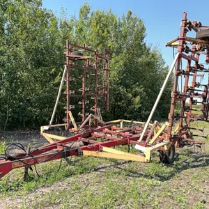 34' Leon C78 Field Culitavator w/Tine Harrows