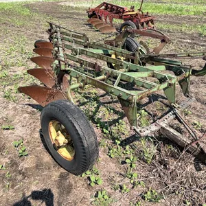 John Deere 5 x 16 Trip Beam Plow
