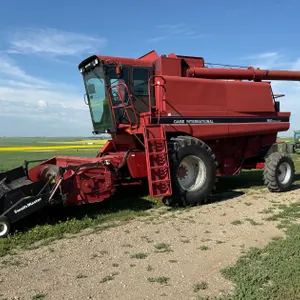 1992 Case 1680 Axial Flow Combine