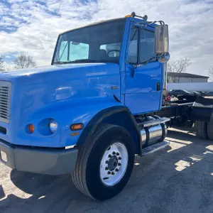 2003 Freightliner  Day Cab Truck Tractor