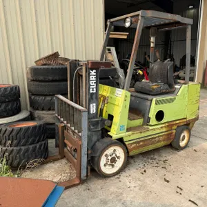 Clark GCS25MB Forklift