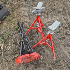 Ridgid Pipe Stands and No. 460 Tristand Vise
 UNRESERVED