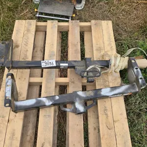 Reese V-5 Trailer Hitch Receivers
 UNRESERVED