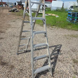 Ladder- 6ft