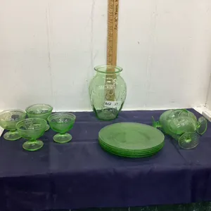 COLLECTION OF GREEN DEPRESSION GLASSWARE
