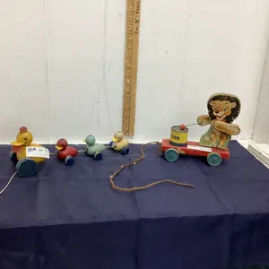 (2) VINTAGE WOODEN TOYS