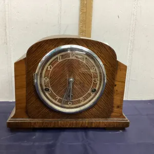 VINTAGE PERIVALE MANTLE CLOCK