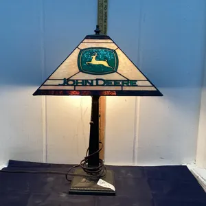 JOHN DEERE TABLE LAMP -