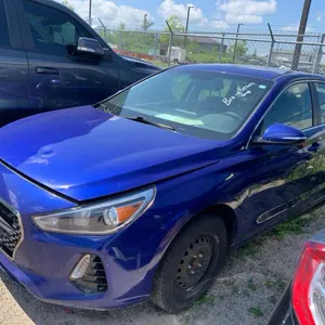 Non-Operable  2019  Hyundai  ELANTRA GT  Preferred 4dr Hatchback 6A