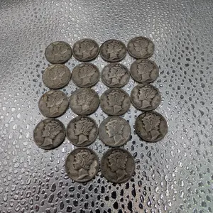 Lot of 18 1944 United States 90% Silver Mercury Dimes