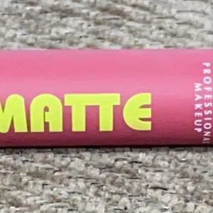 **APPEARS NEW** NYX Professional Makeup Fat Matte Smooth Color Lipstick - Flamingo Feather