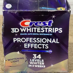 **NEW/DAMAGED BOX** Crest 3D Whitestrips Professional Effects Whitening Kit