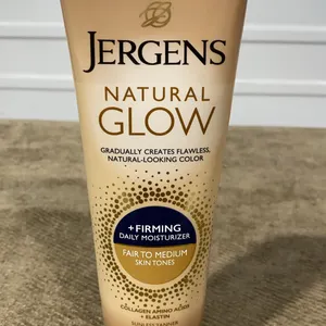 **NEW** Jergens Natural Glow + Firming Daily Moisturizer - 7.5 fl. oz